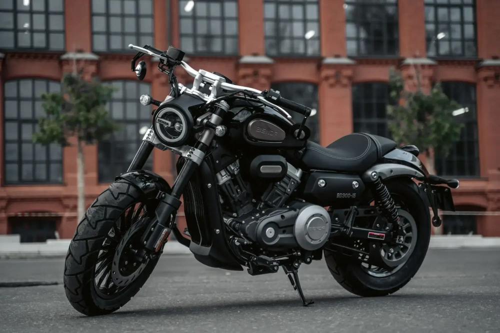 Benda Chinchilla 300 black