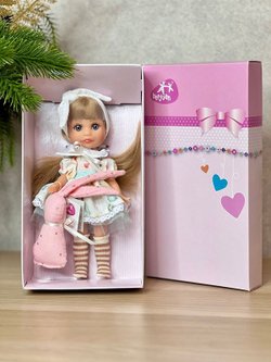 Кукла BERJUAN виниловая 22см Luci (1112A1)