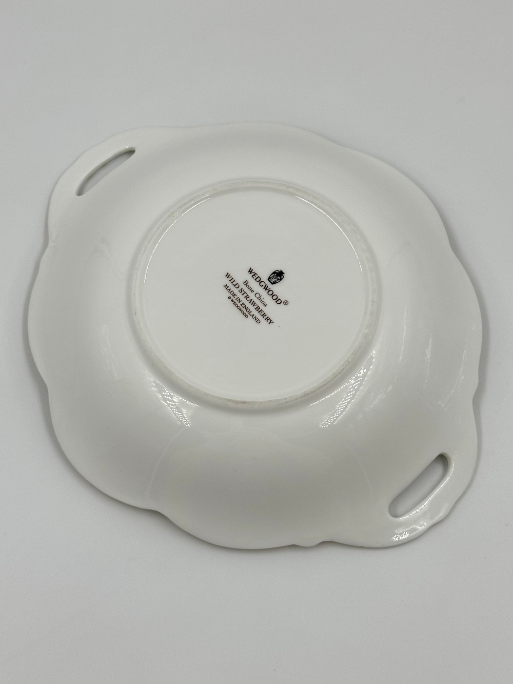 Блюдо с ручками Wedgwood, Wild Strawberry