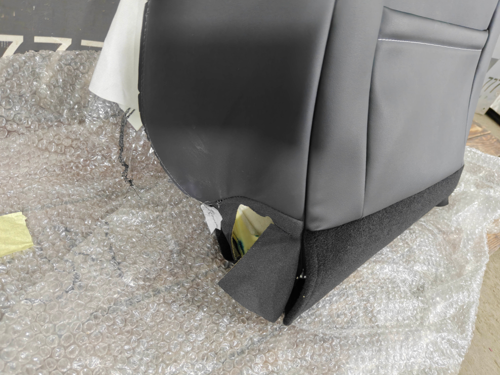 Спинка сиденья водителя Tank 300 20-нв Б/У Оригинал 6800131XKM03B8P