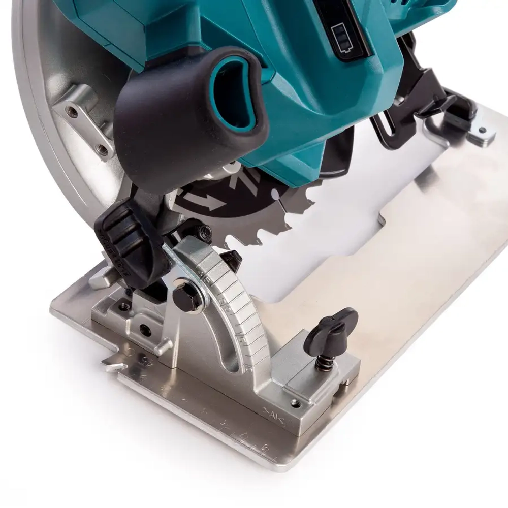 Аккумуляторная дисковая пила Makita DHS660Z