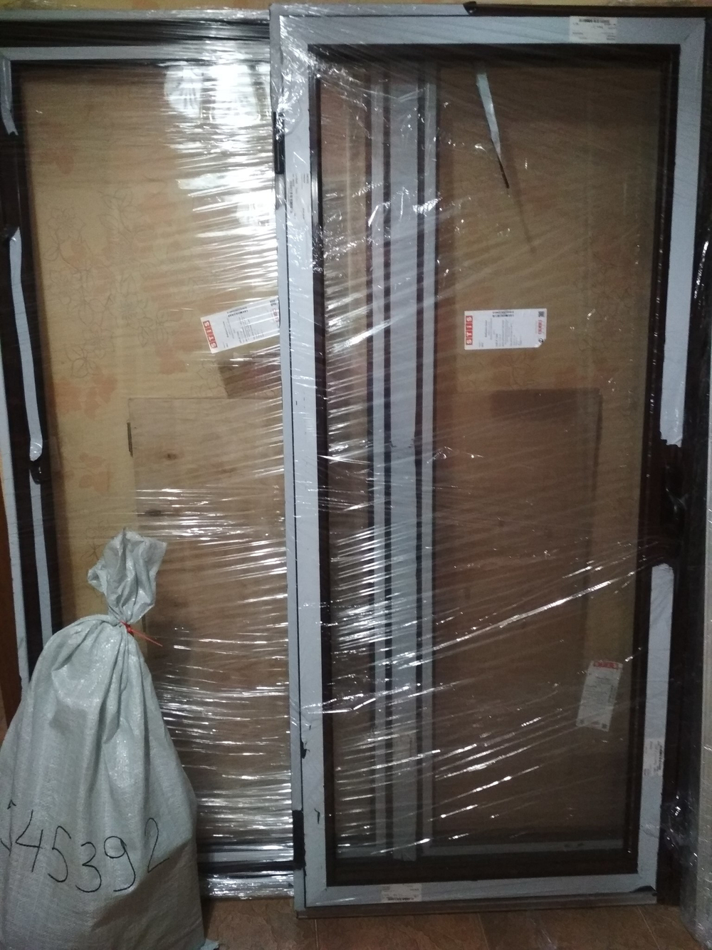 Блестящие туфли на высокой платформе