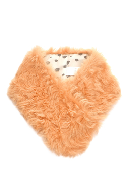 Бежевый меховой шарф k é k é