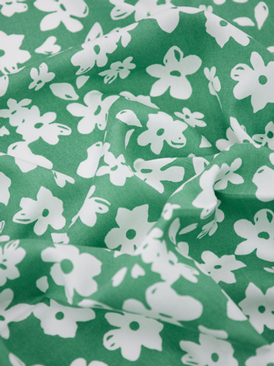 Ткань штапель принт Белые цветы средние на зеленом, 92 гр/м2, ш. 150 см