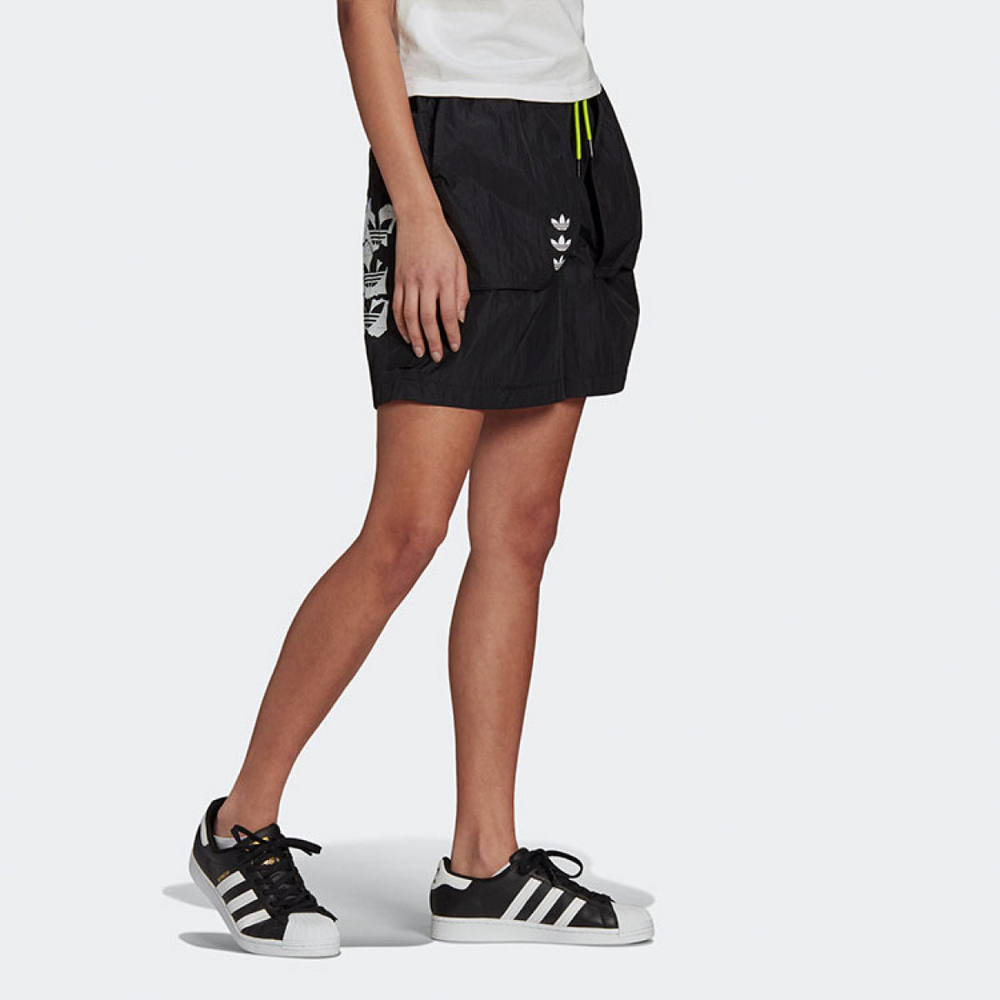 Шорты Adidas originals Trefoil Shorts Logo, HA4711