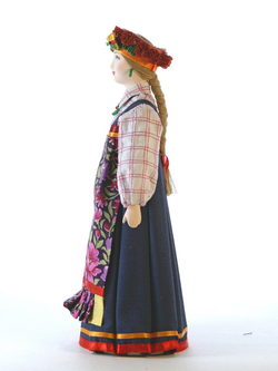 Кукла коллекционная в русском праздничном костюме