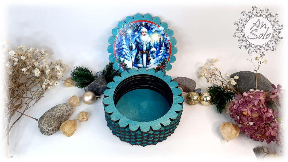 Большая деревянная шкатулка "Дед Мороз"