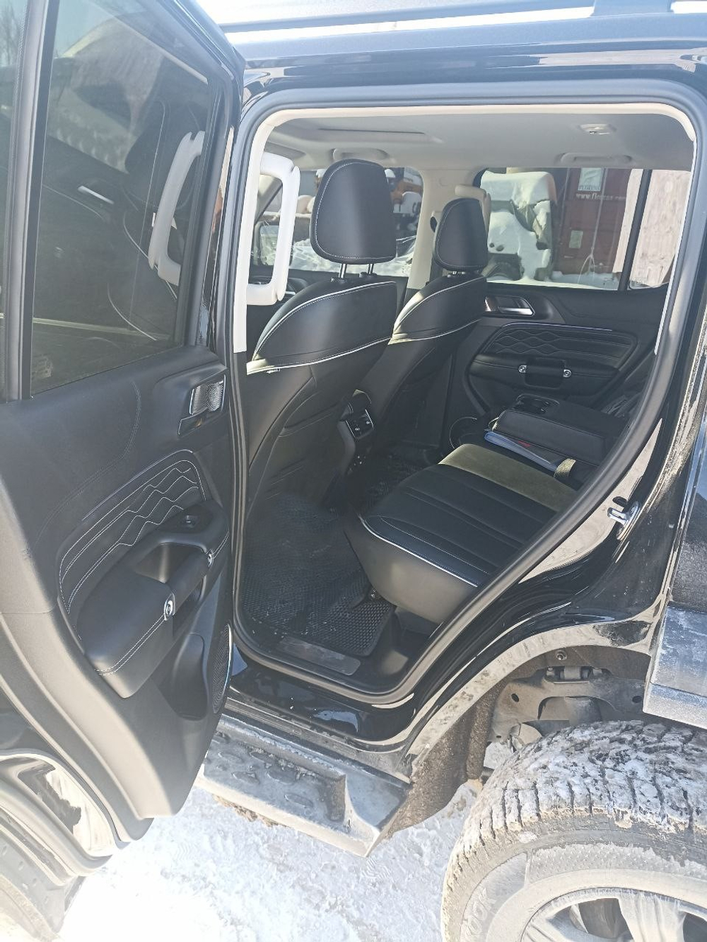 TANK 300 2.0 AT 4WD City Premium