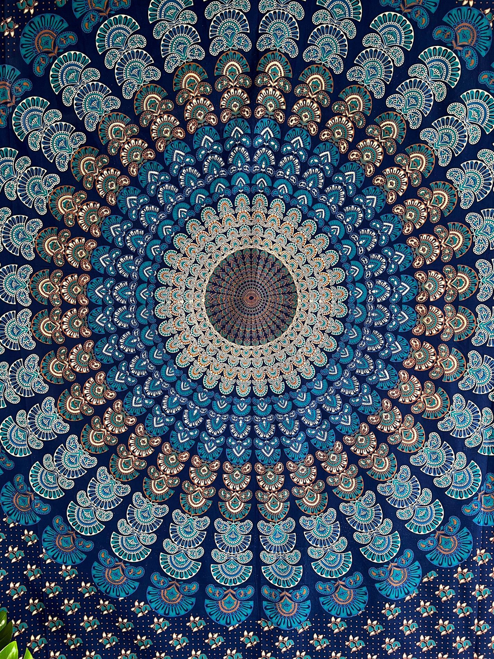 Этническое полотно с мандалой