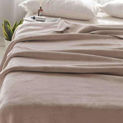 Покрывало 220х240 Sofi De MarkO София Н. бежевое