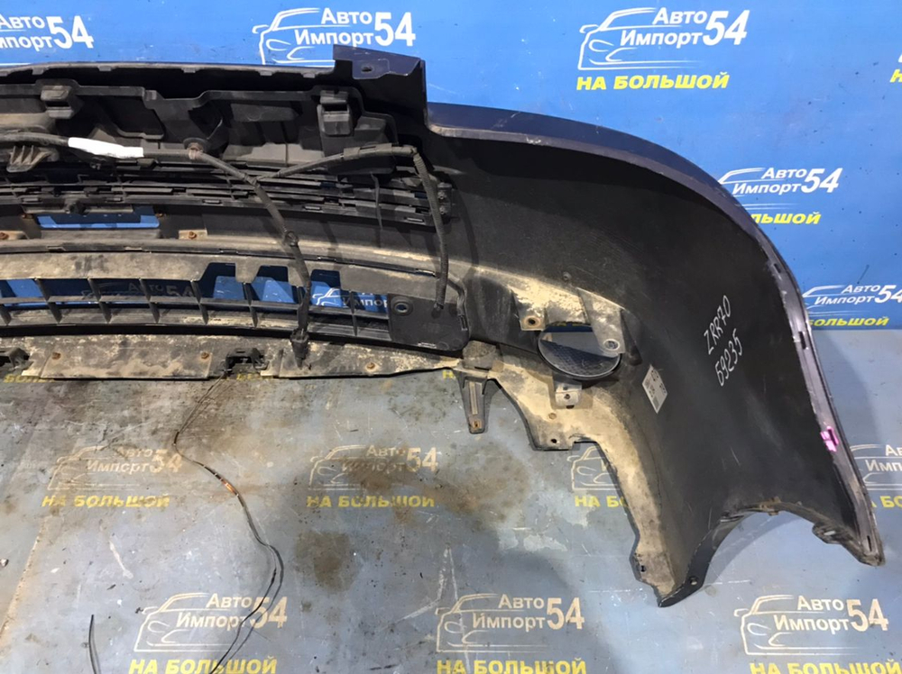 Бампер передний TOYOTA VOXY 2007-2010