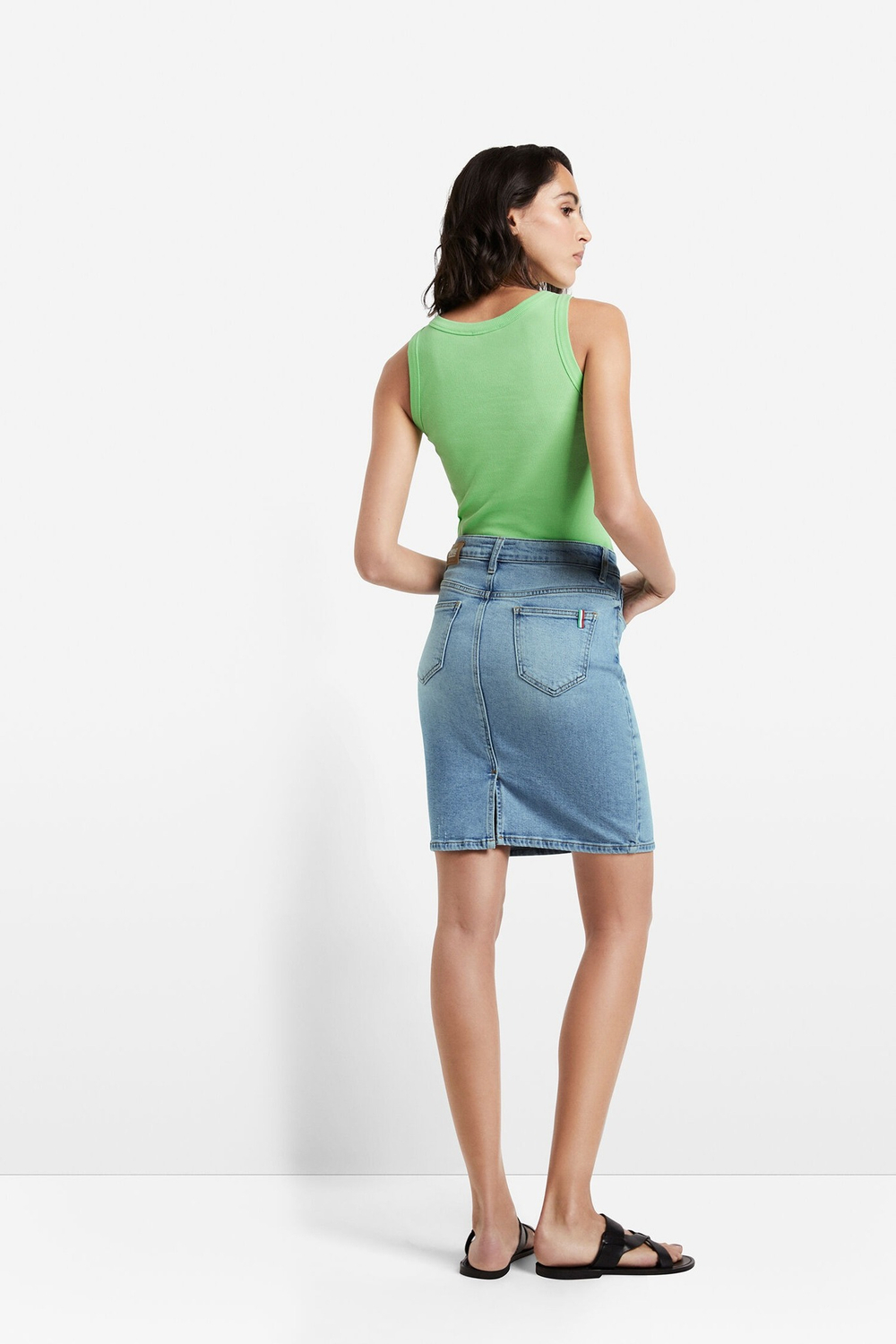 Майка женская CINQUE