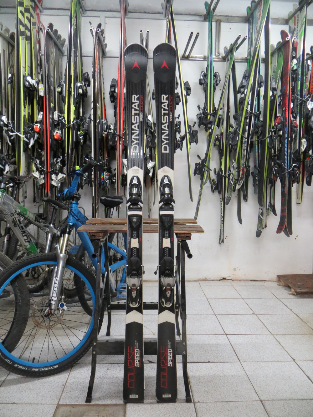 Dynastar Speed Course Fluid купить дешево в Москве