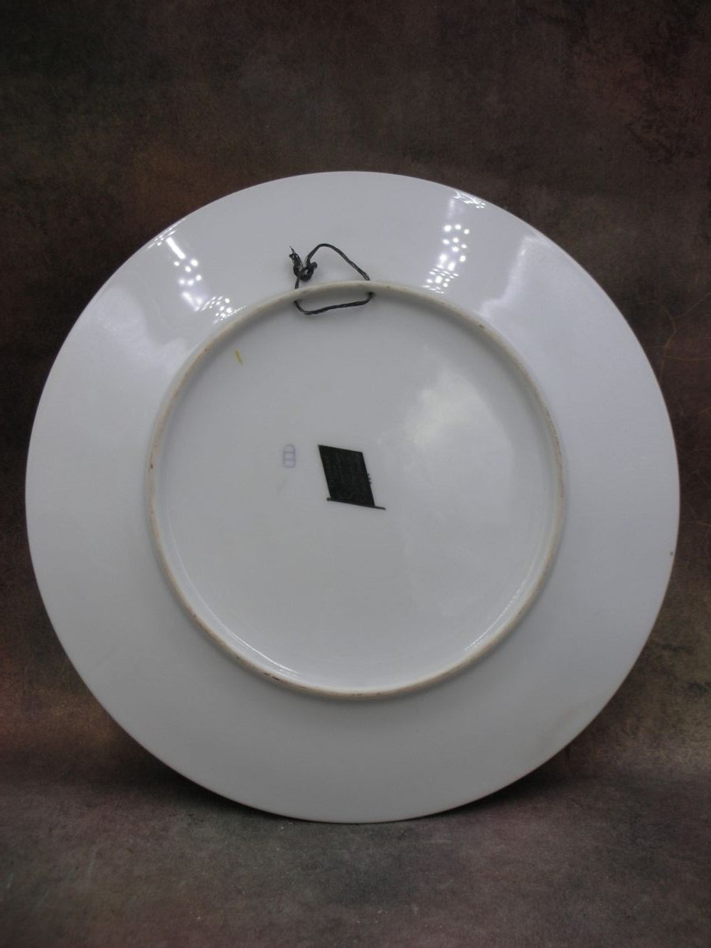 Тарелка. Фарфор. Солдат. Бивуак Наполеона накануне битвы при Аустерлице. Carlsbad. Чехословакия