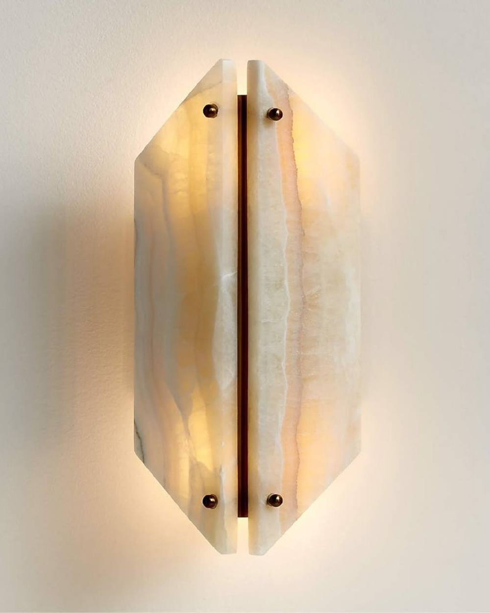 Настенное бра из натурального камня ✨