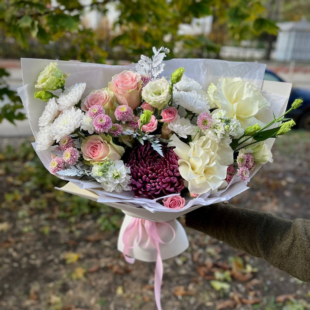 Нежный букет с французскими розами