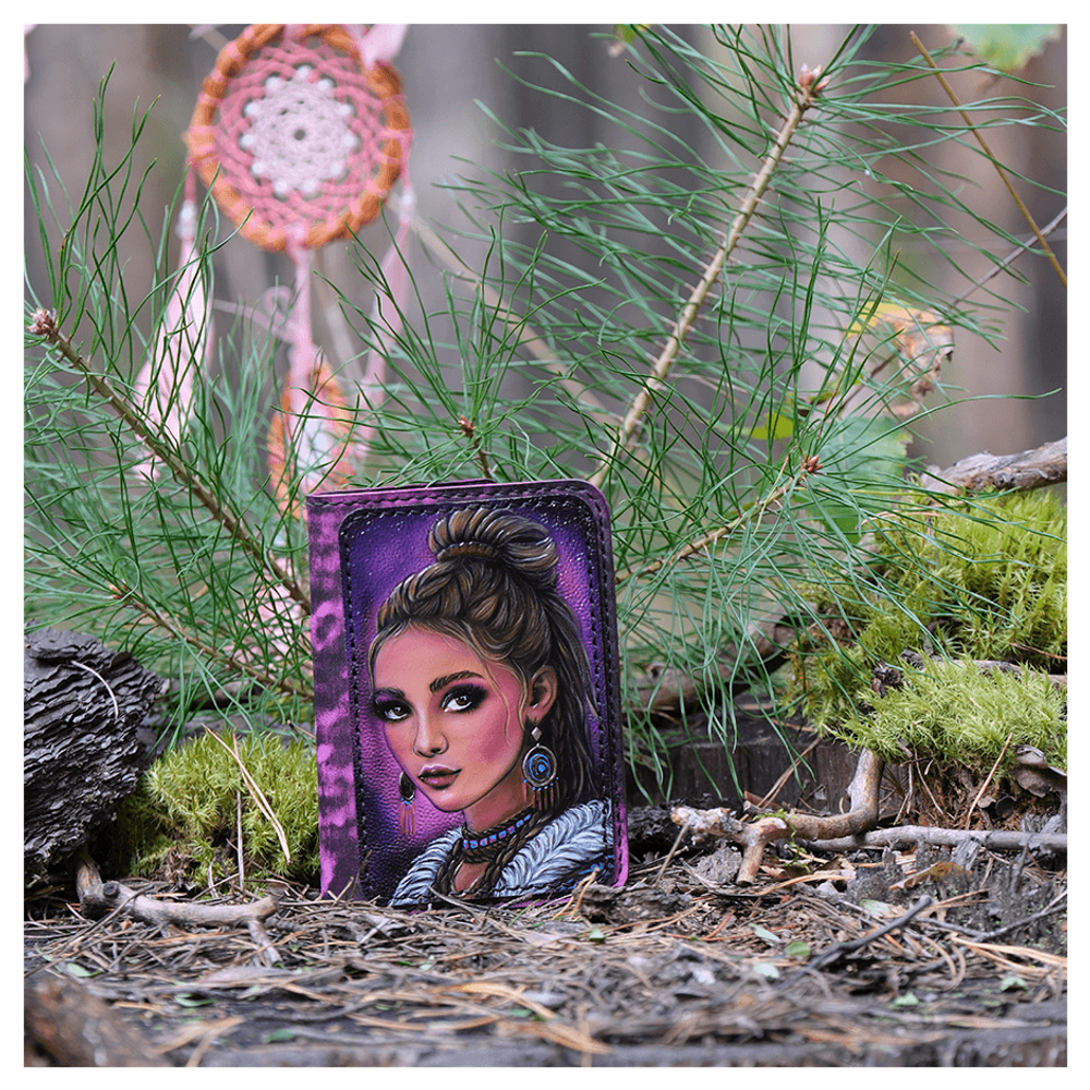 Кожаная обложка на паспорт «Шаманка»