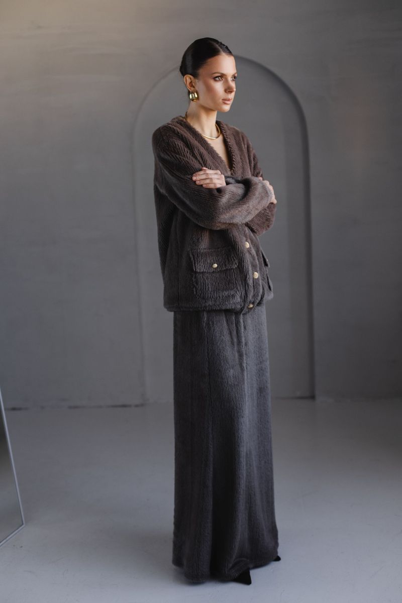 Юбка из пушистого трикотажа макси коричневая