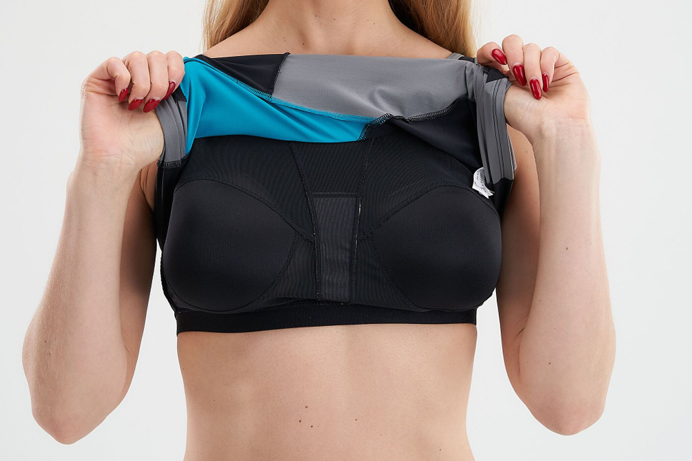 Топ спортивный 1216 TankTop со встроенным лифом Amoena Active