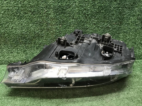 Битая Фара правая BMW 3er F30 (2015-2020) LED