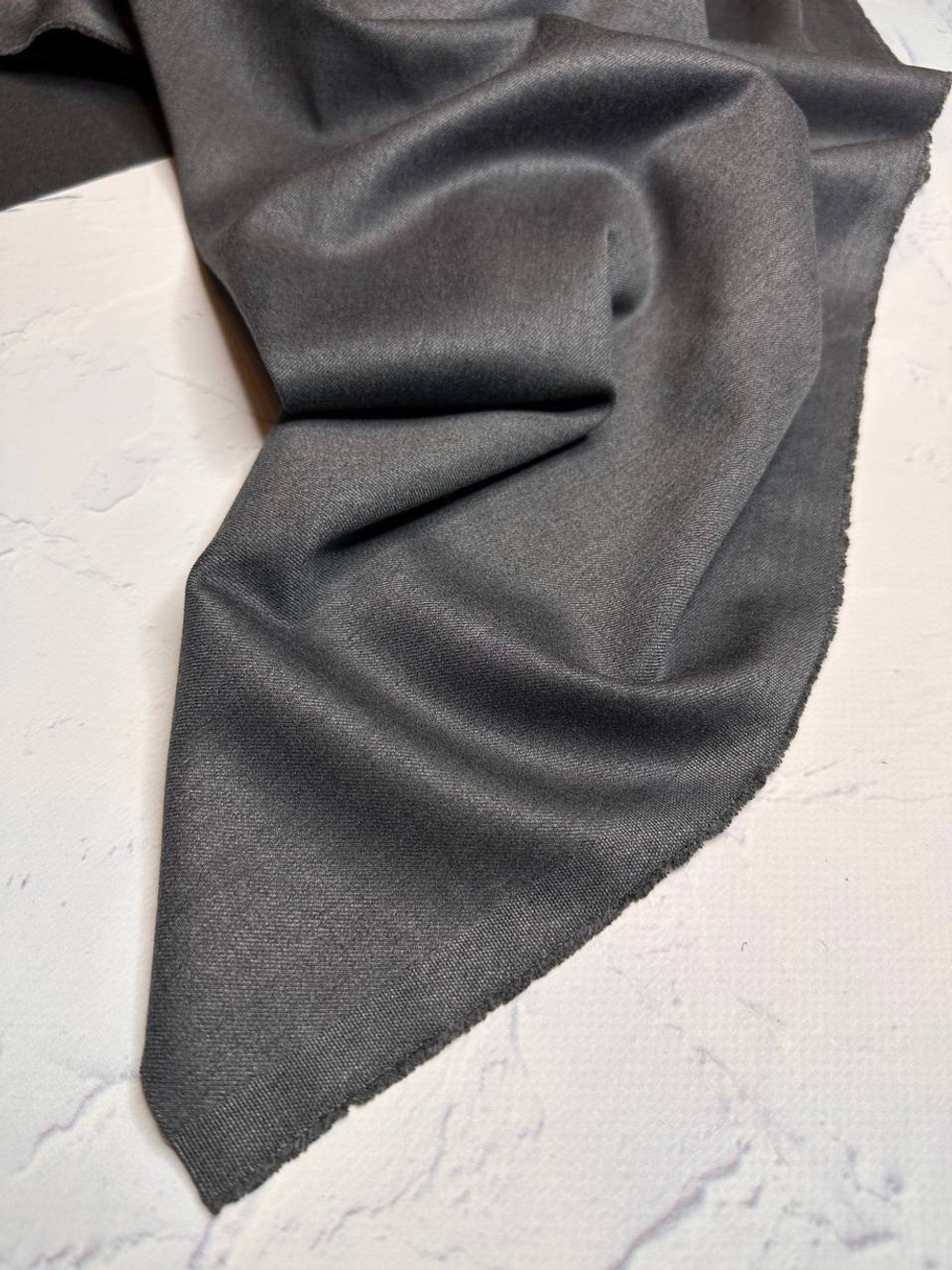 Костюмно-плательная смесовая однотонная поливискоза (64%полиэстер/33%вискоза/3%эластан, Светлый серый, 147, 285 гр/м2)