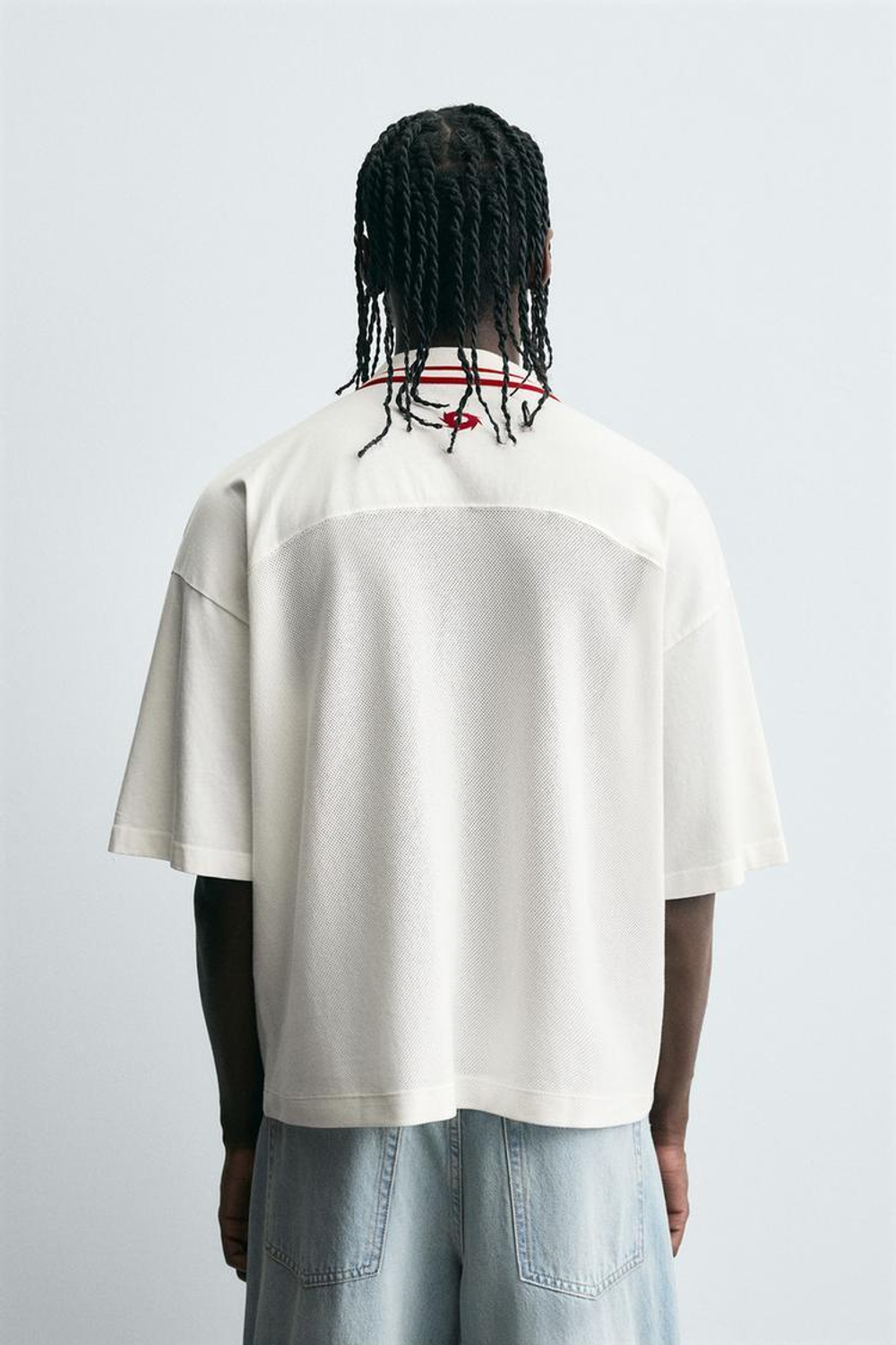 ZARA РЕТРО-ФУТБОЛЬНОЕ ПОЛО С ПРИНТОМ, ЭКРЮ