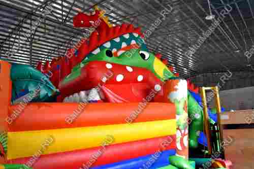 Большая и высокая горка "Змей Горыныч 3" 17*11*9 м