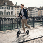 Самокат Micro Suburb Reloaded, серебристый