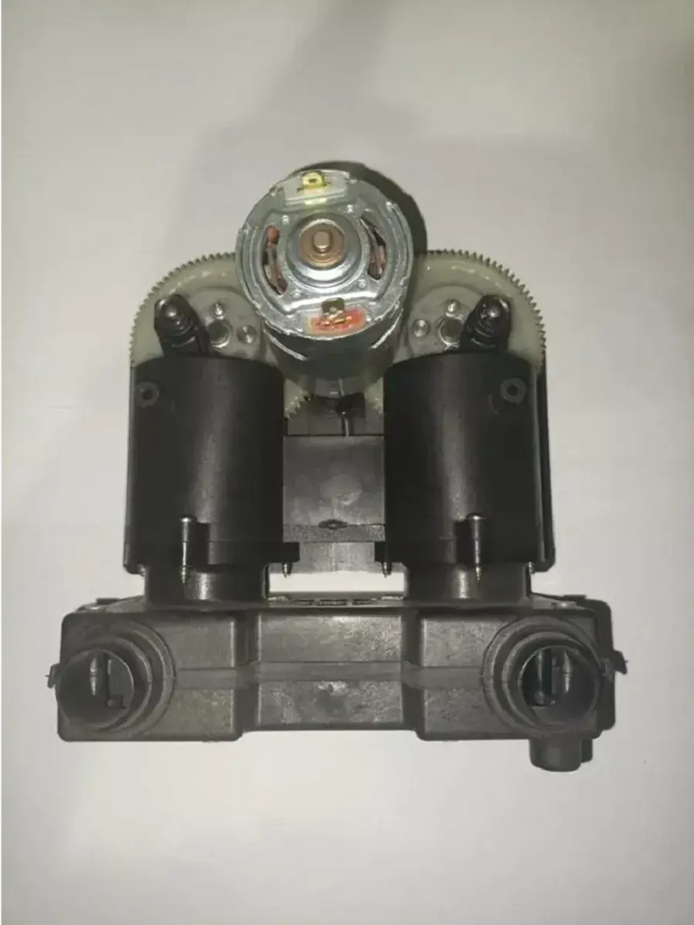 Помпа Z054 для GE20-1