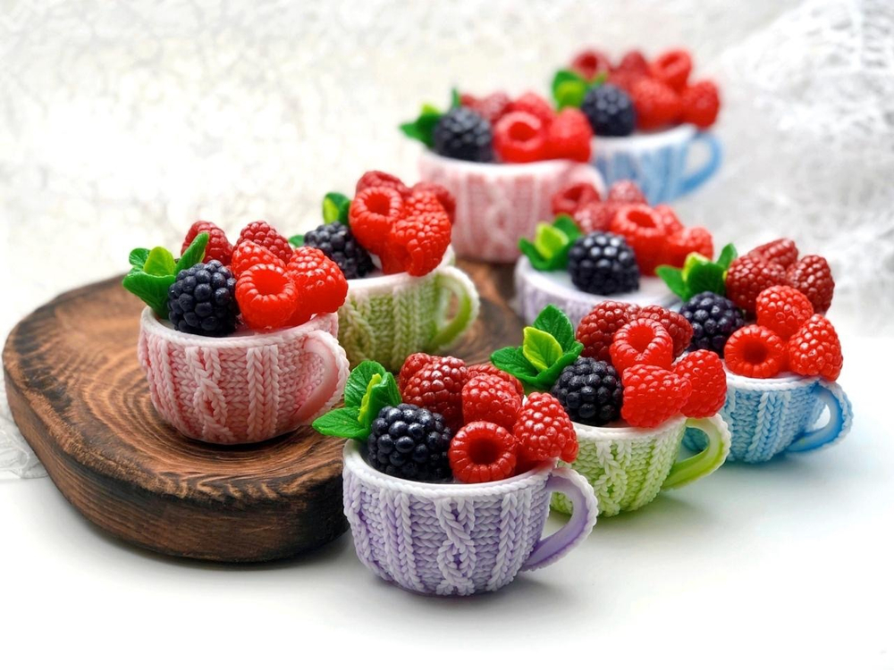 Мыло ручной работы чашка с ягодками Benefit Soap