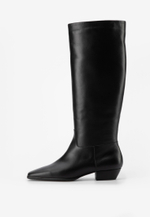 Сапоги // Miko // Black