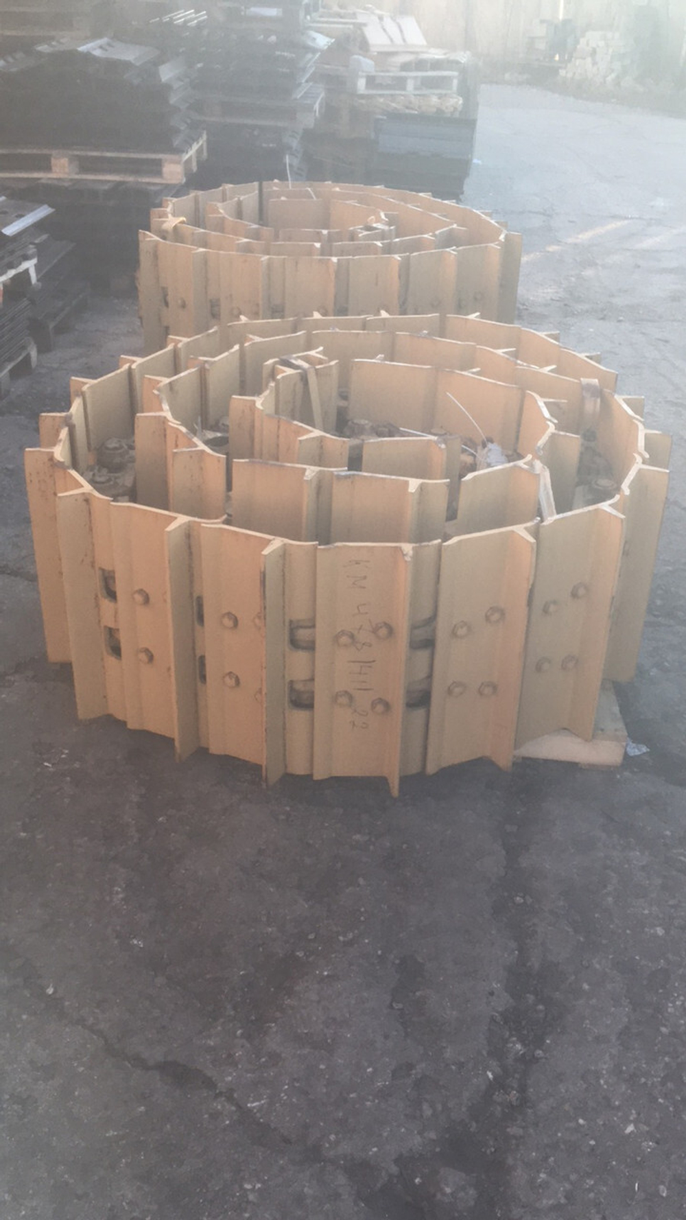 Гусеница Komatsu D85 41 звено 560мм башмак BERCO (Италия)