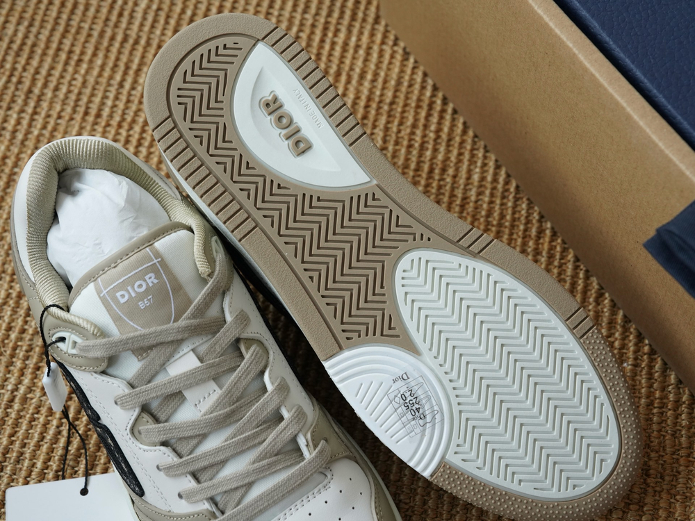 Кроссовки B57 Dribble