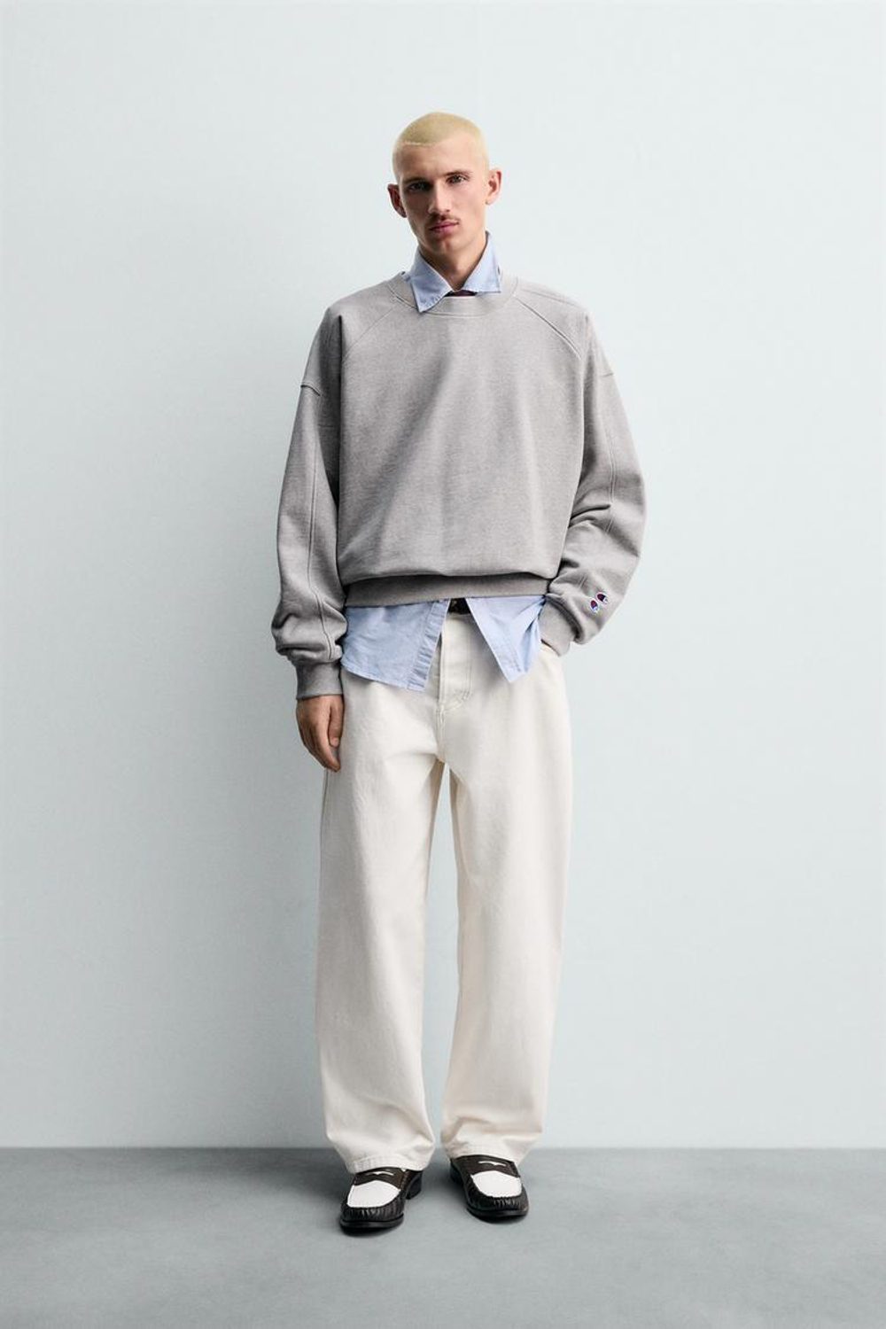 ZARA Х CHAMPION ® ТОЛСТОВКА CREWNECK С НАШИВКАМИ, СЕРЫЙ МЕЛАНЖ