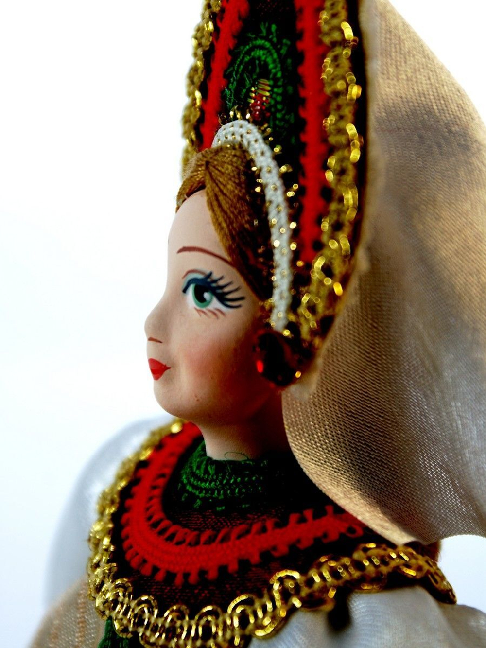 Кукла фарфоровая Царевна Несмеяна