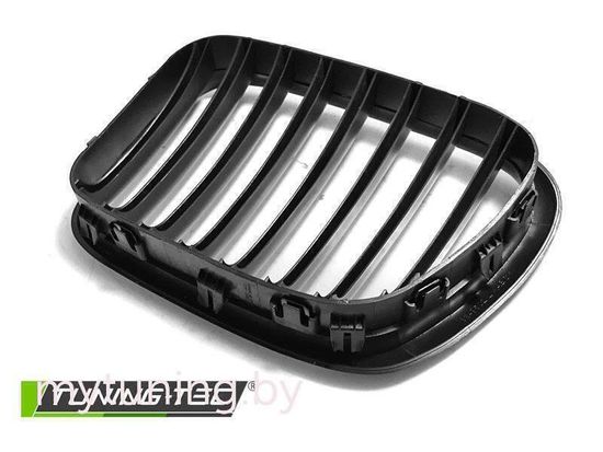 Решетки радиатора для BMW X5 E53 (99-03) черные матовые с глянцевой окантовкой