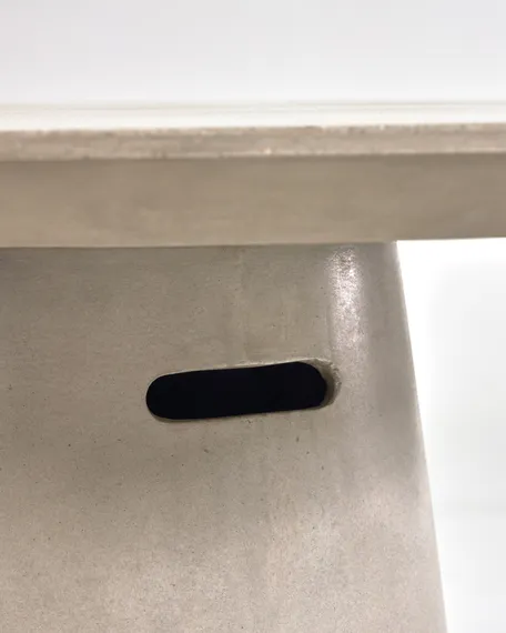 Цементный стол Itai Ø90 см