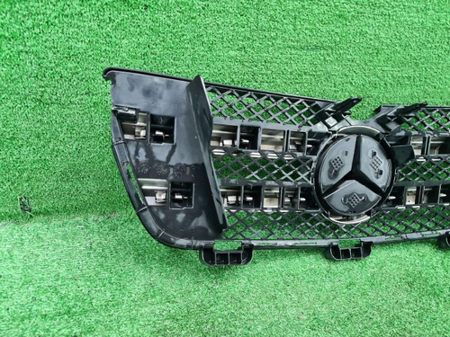 Решетка радиатора Mercedes GL X164 (2009-2012)