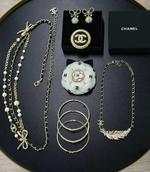 Брошь CHANEL