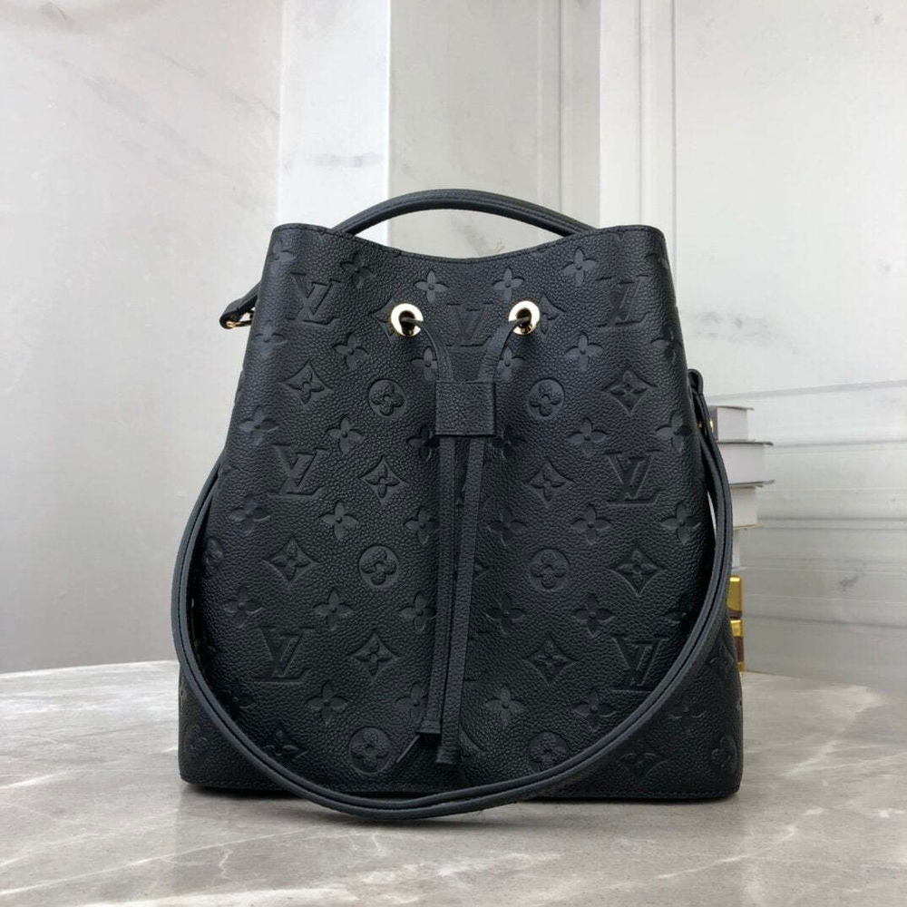 Louis Vuitton NeoNoe MM