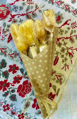 Букет из сотового меда , 180-230 гр, Алтайский край, урожай 2025г.