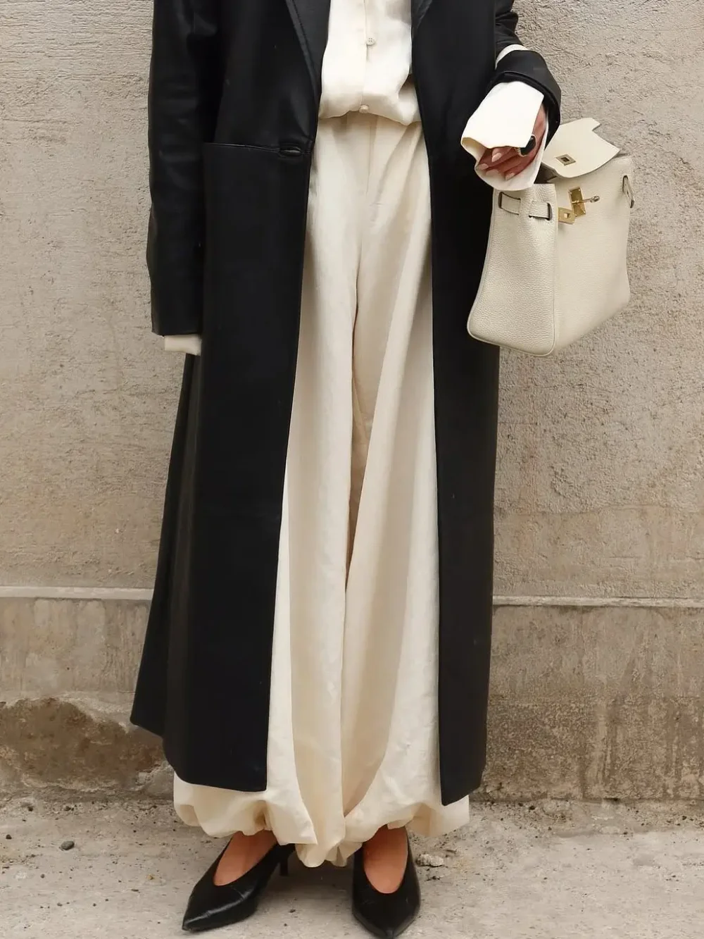 Кольцо под золото с крупным черным камнем