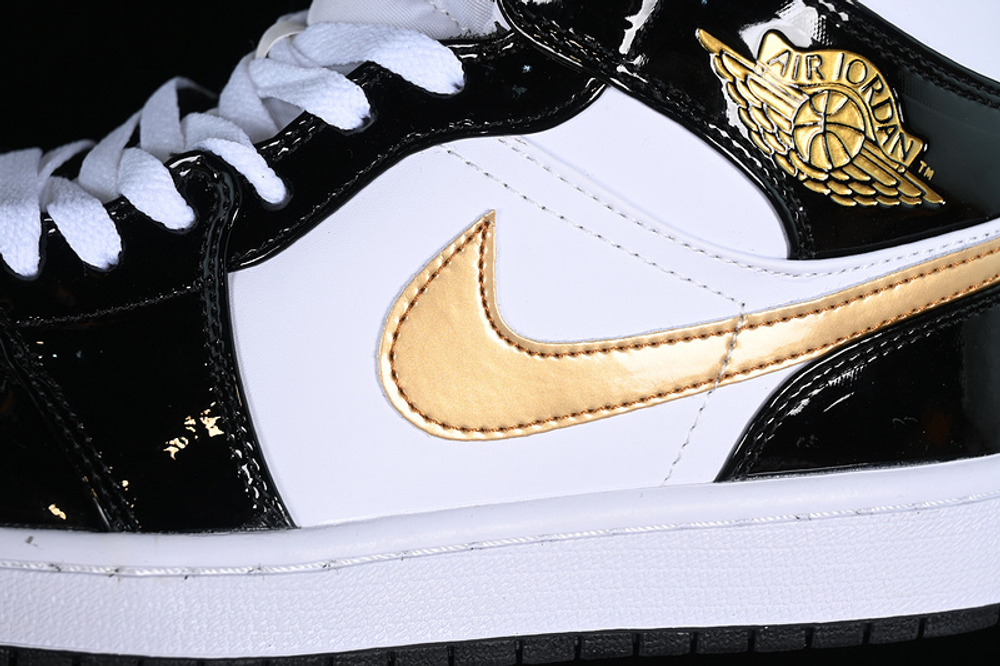 Jordan mid gold on sale