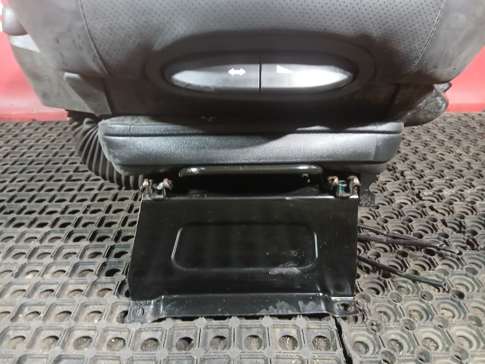 Сиденье водительское пневматическое 2023 г.