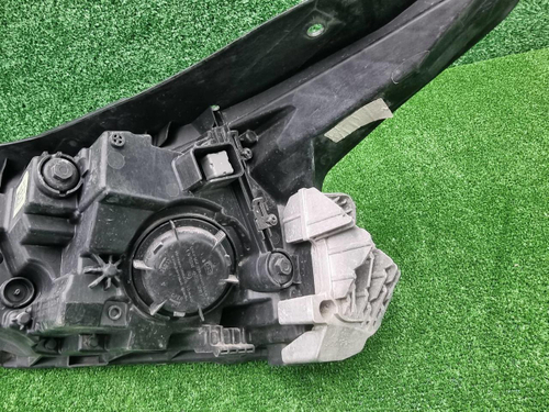 Фара правая Kia K5 (2019-2023) LED
