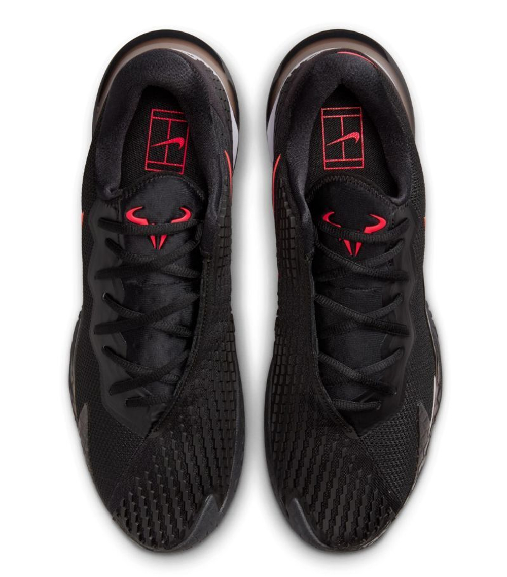 Мужские кроссовки теннисные Nike Zoom Vapor Cage 4 Rafa - black/siren red/barely grape