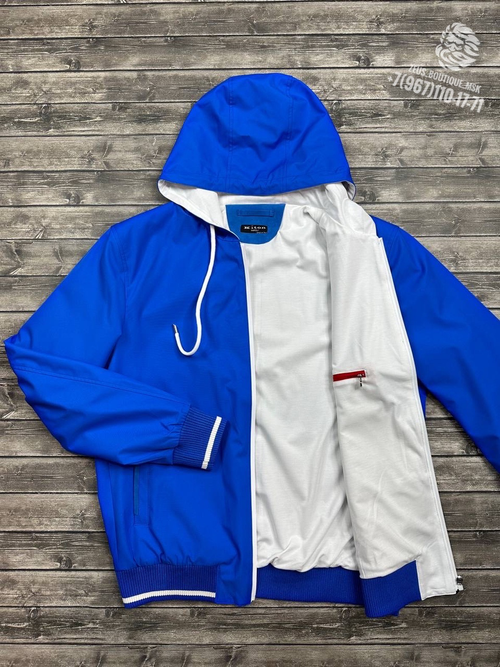 Бомбер с капюшоном Kiton