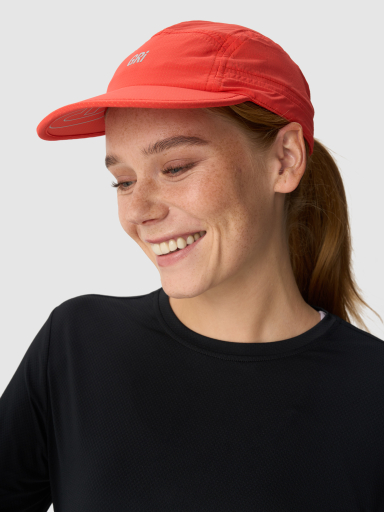 Кепка GRI красная