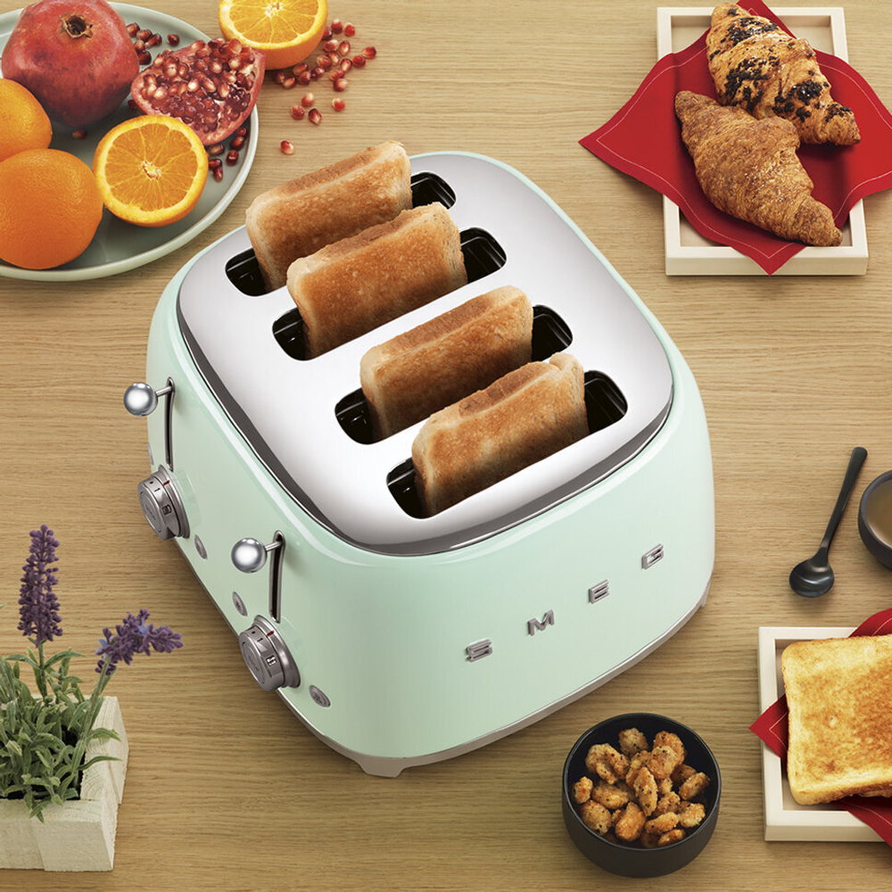 Тостер на 4 ломтика Smeg TSF03PGEU