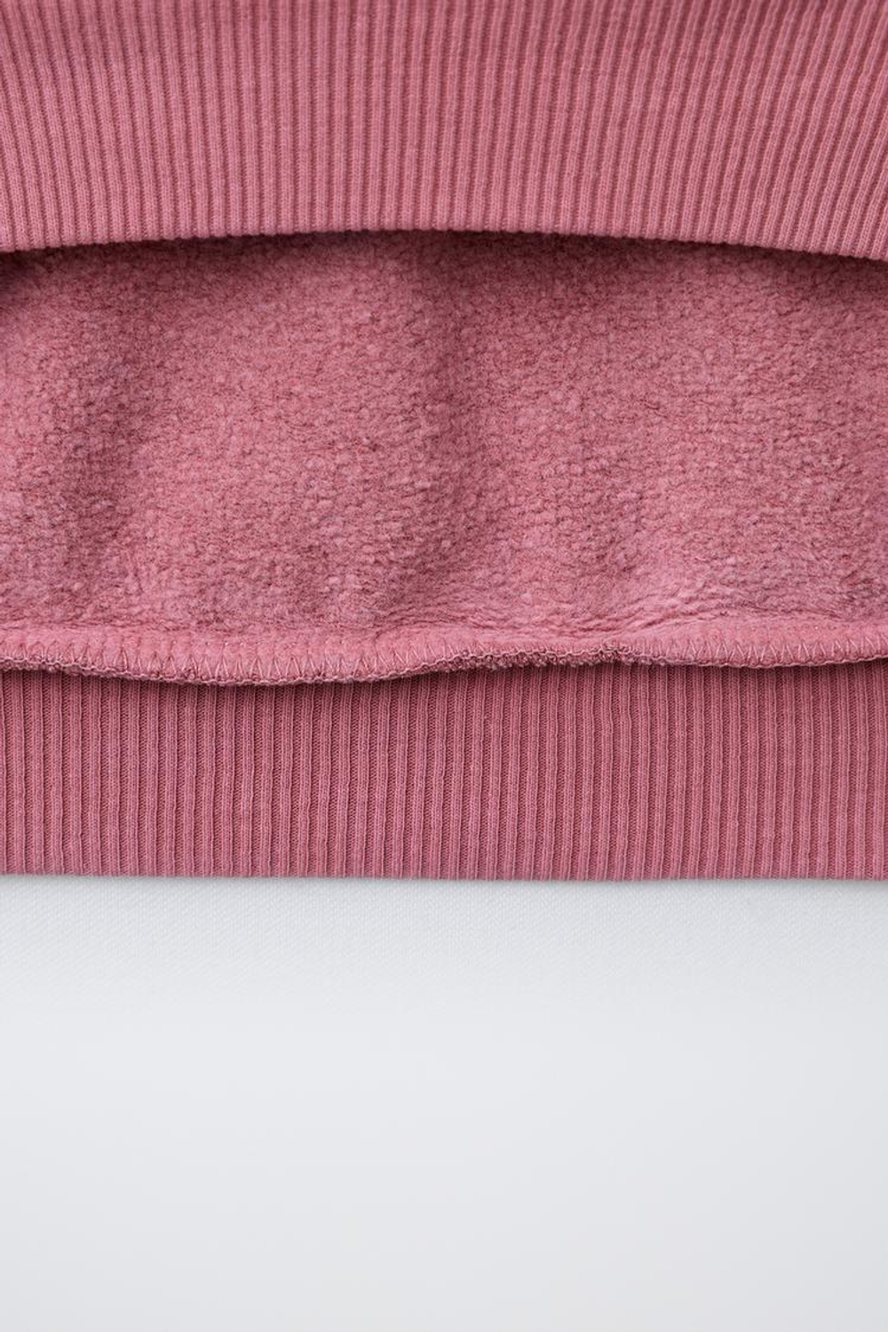 ZARA БАЗОВАЯ ТОЛСТОВКА, ЯРКО-КРАСНЫЙ